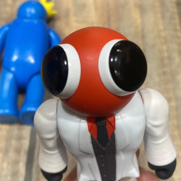 Rainbow Friends Figurines Blue, Red and Yellow - Picture 5 of 12